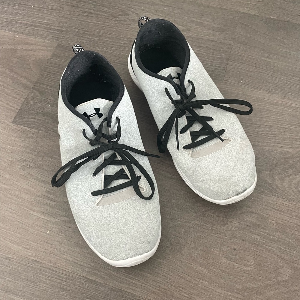 UNDER ARMOUR grey sneakers, size 9.5 womens US